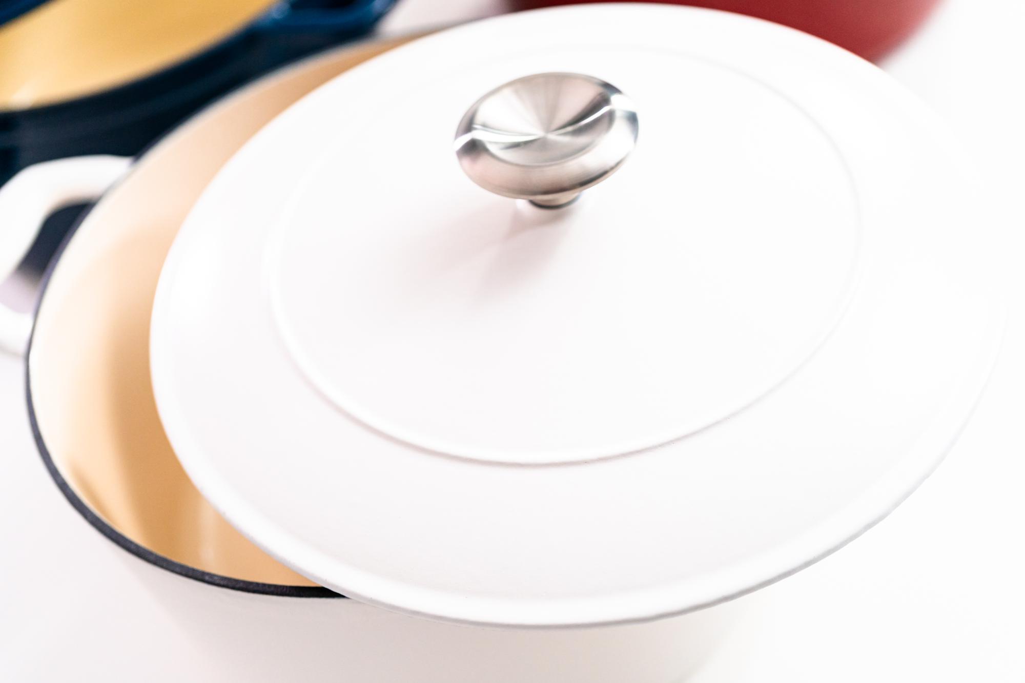 consistent plated dishes on pass with tags